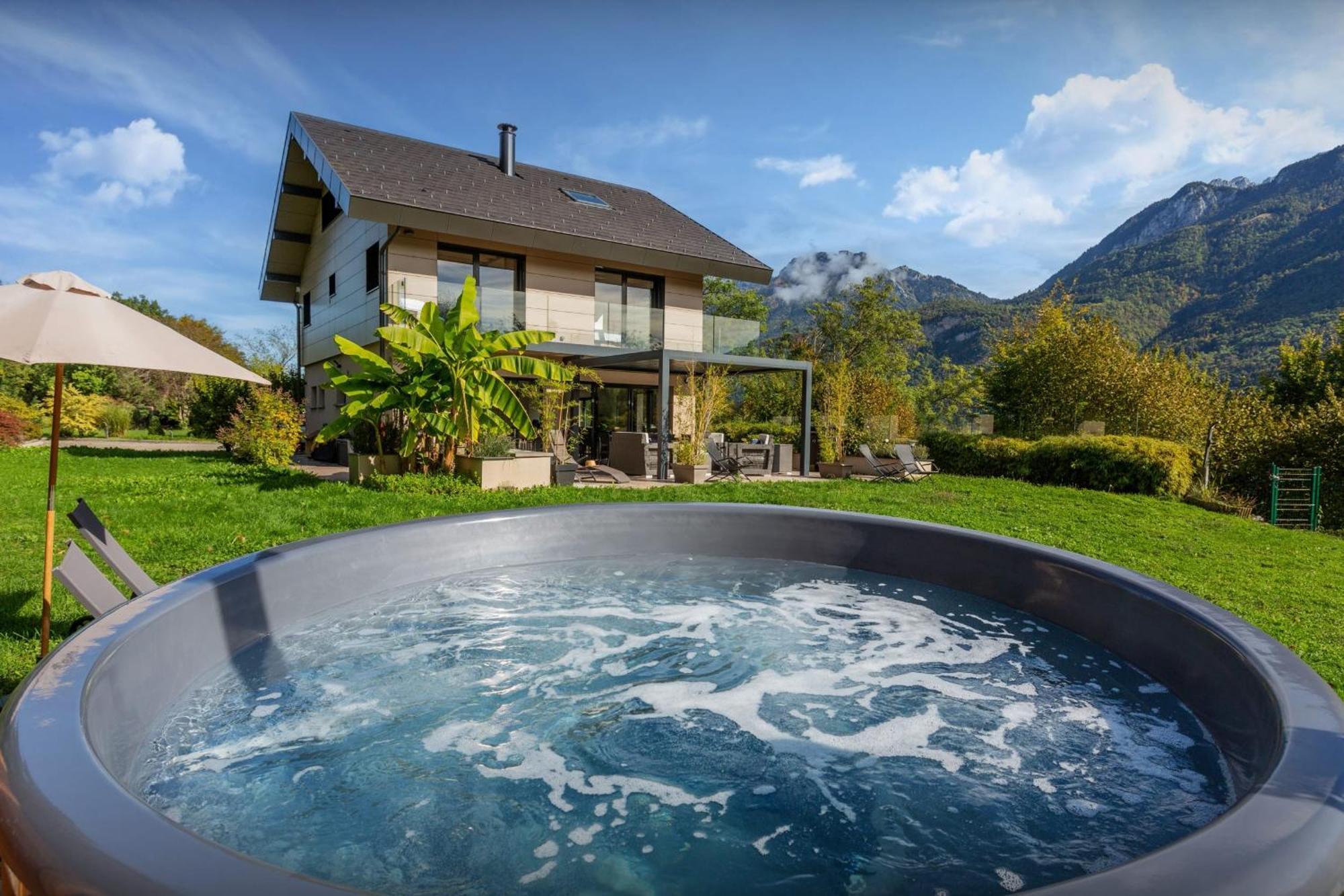 Chalet Lomatika - Ovo Network ดูซาร์ ภายนอก รูปภาพ